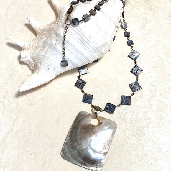 Rainbow Abalone Pendant & Dark Blue Mother of Pearl Bronze Link Long Necklace - Picture 1 of 15